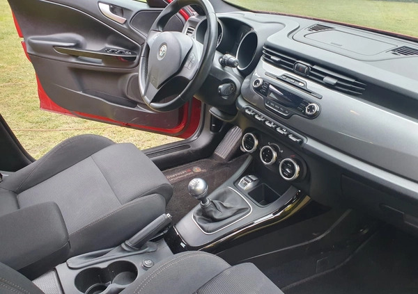 Alfa Romeo Giulietta cena 20000 przebieg: 173000, rok produkcji 2011 z Krotoszyn małe 781